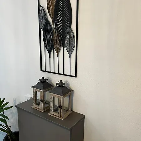 Apartment Io *